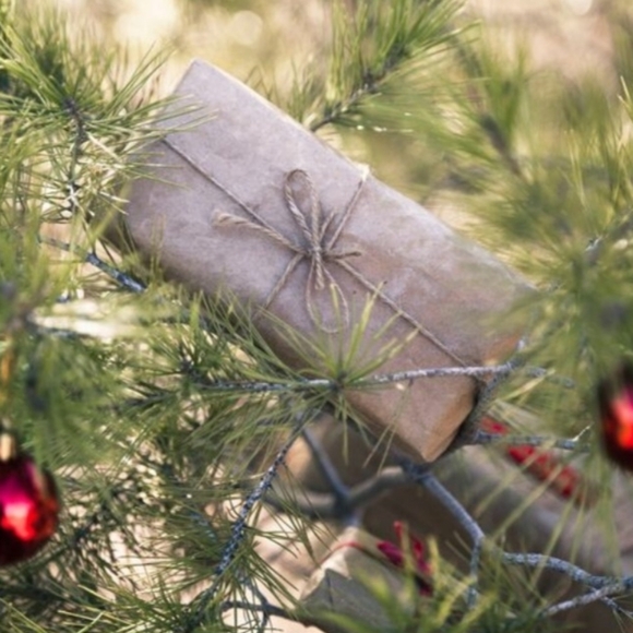 π 25% Off 2+ Bundles Pre-Holiday Sale! π ALL Clothing get Extra % Off!π - Picture 6 of 8